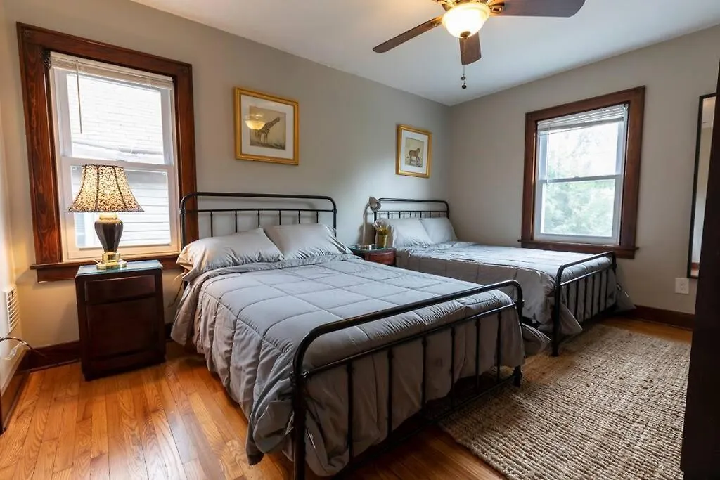 Craftsmen Charmer With Easy City & Airport Access Pittsburgh 0*,  United States