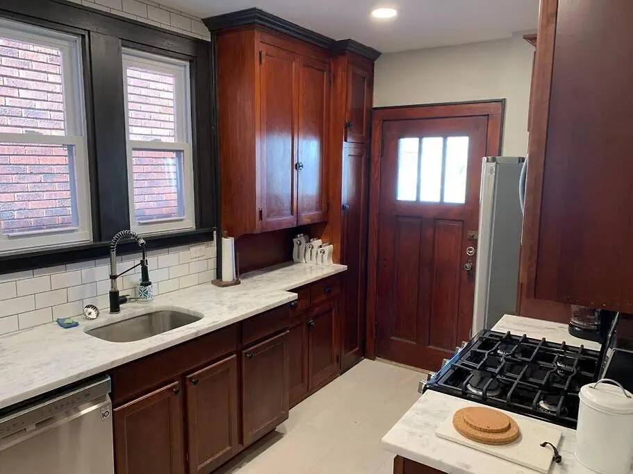Holiday home Craftsmen Charmer With Easy City & Airport Access Pittsburgh United States
