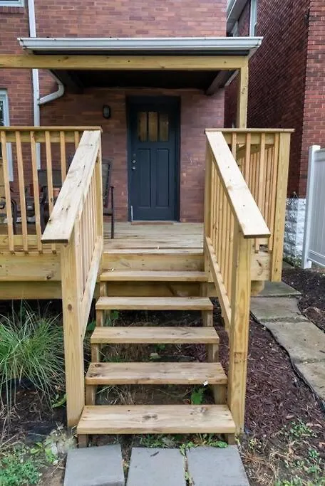 Holiday home Craftsmen Charmer With Easy City & Airport Access Pittsburgh
